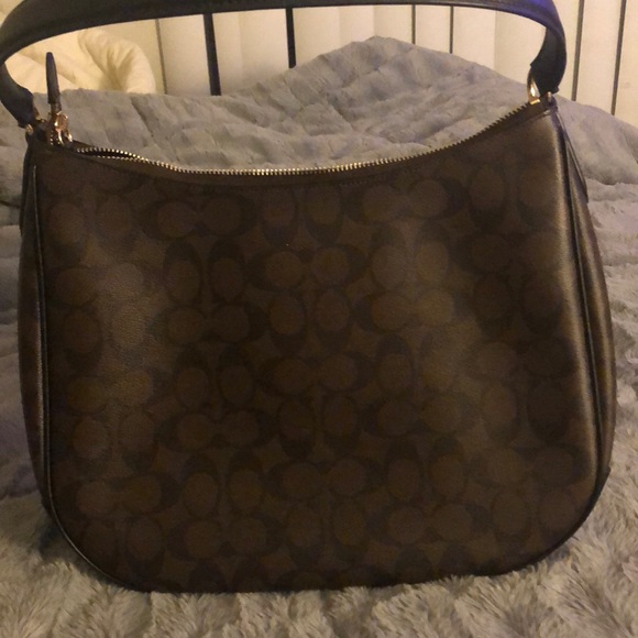 Purse - Picture 2 of 4